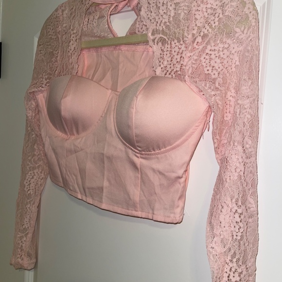 Blouse - Picture 3 of 3